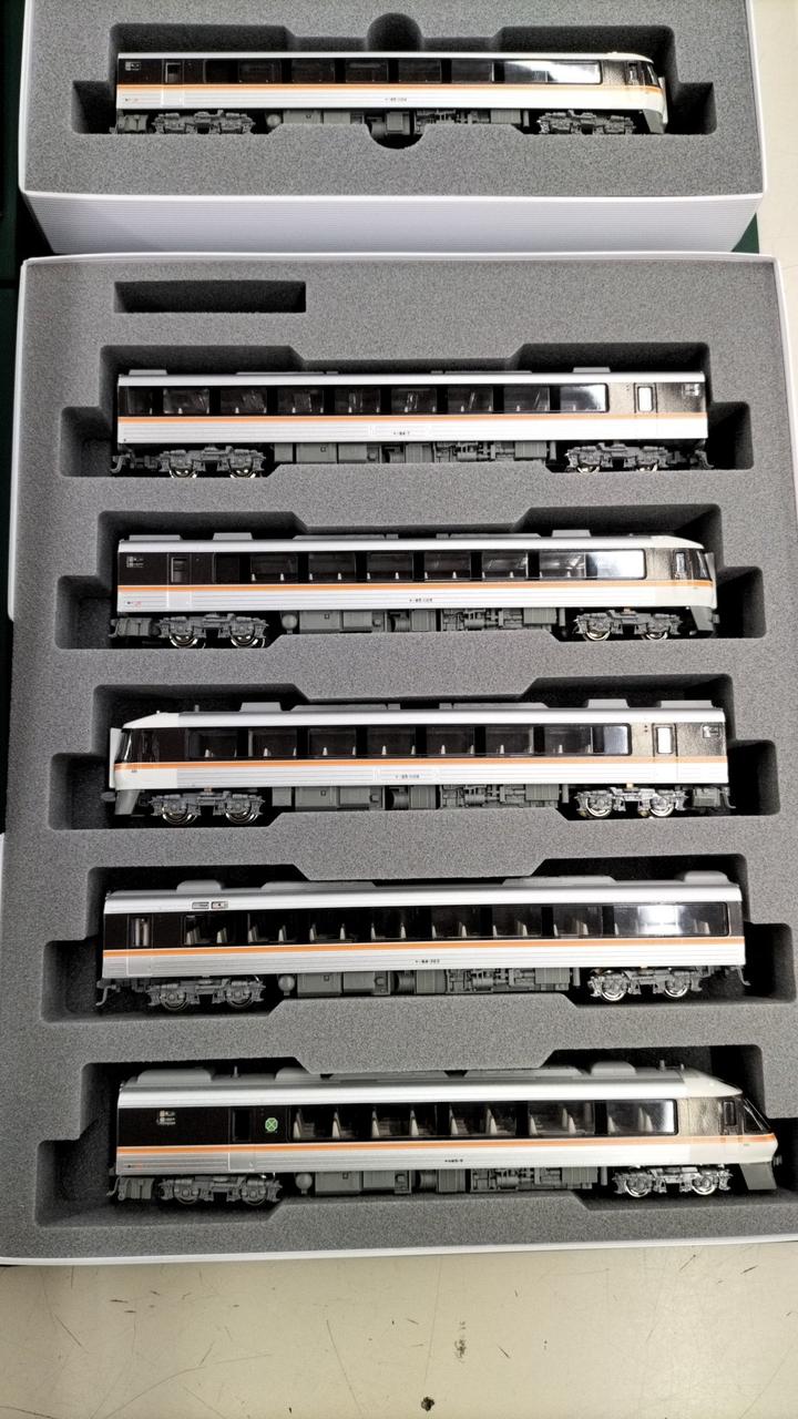 KATO N Gauge 10-1404/5 KiHa 85 Series Hida Nanki Basic Add-on - Image 7