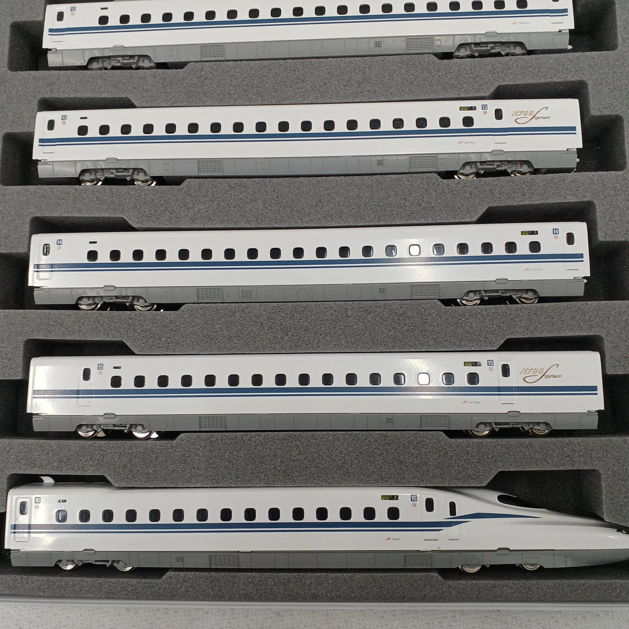 KATO N Gauge 10-1697 & 10-1698 & 10-1699 - Image 13