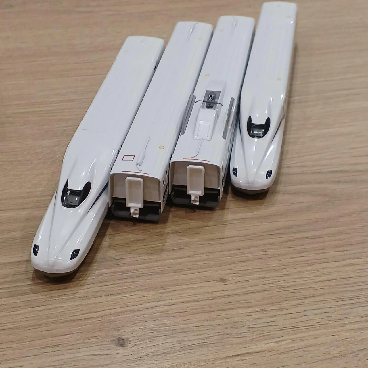 KATO' N Gauge 10-1697S N700S Shinkansen 'Nozomi' - Image 3