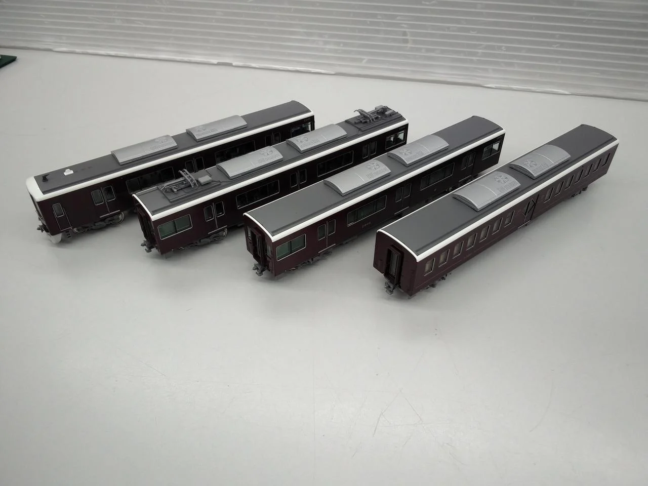 KATO N Gauge 10-2033 Hankyu Railway 2300 Series Kyoto Line 8-Car Set - Image 11