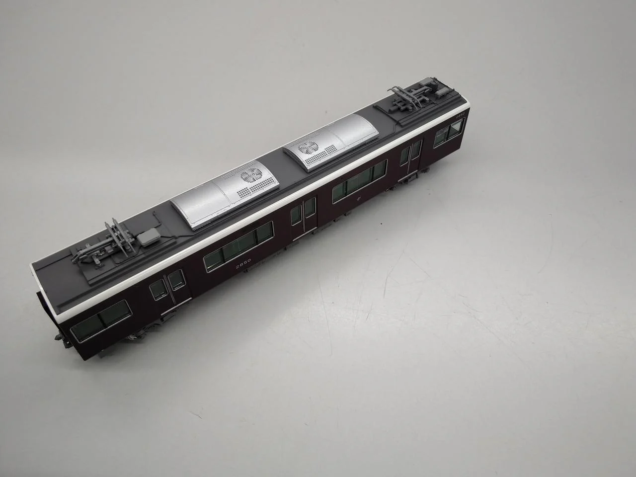 KATO N Gauge 10-2033 Hankyu Railway 2300 Series Kyoto Line 8-Car Set - Image 14