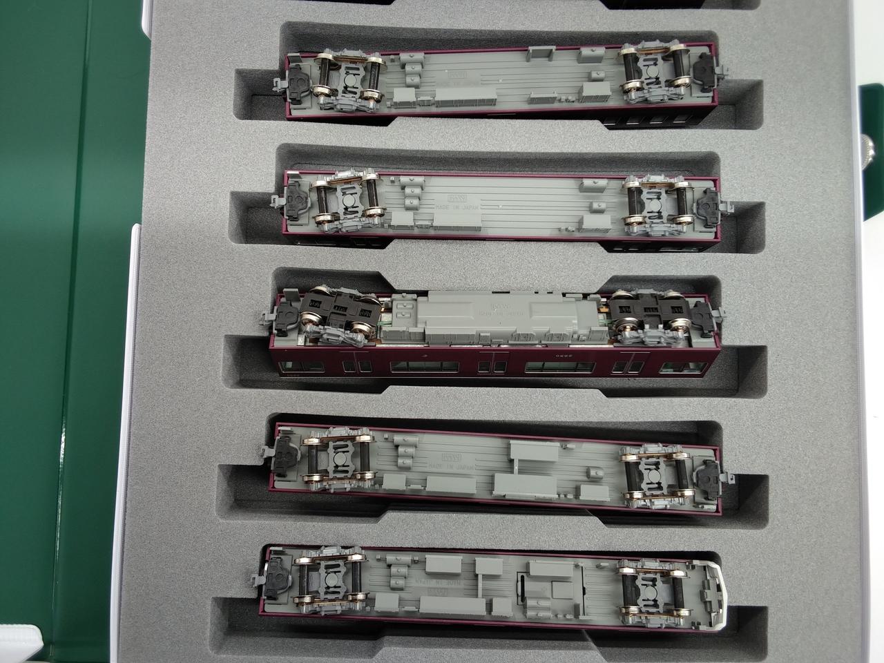 KATO N Gauge 10-2033 Hankyu Railway 2300 Series Kyoto Line 8-Car Set - Image 7