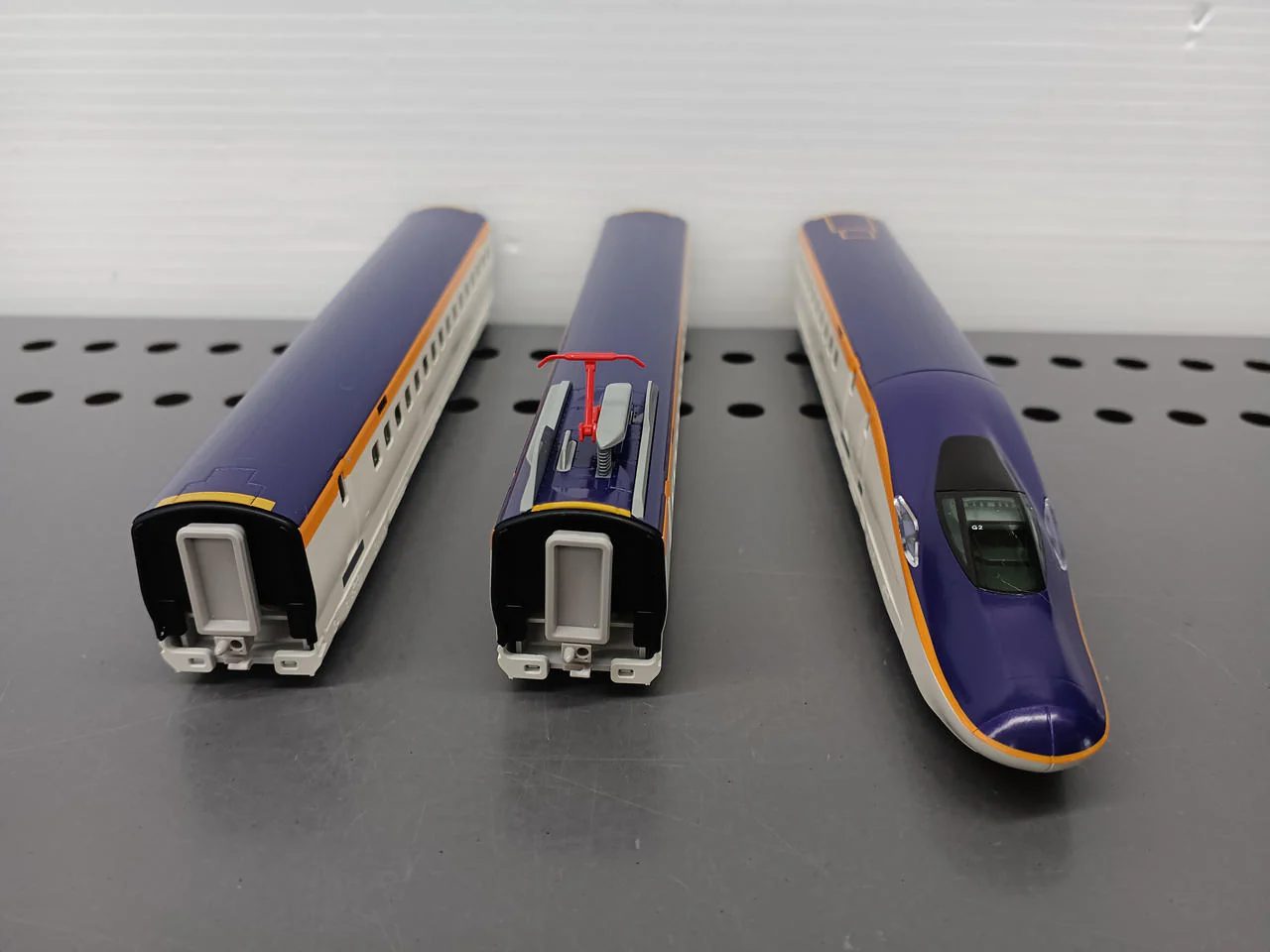 KATO N Gauge 10-2050 E8 Series Yamagata Shinkansen Tsubasa 7-Car Set - Image 15
