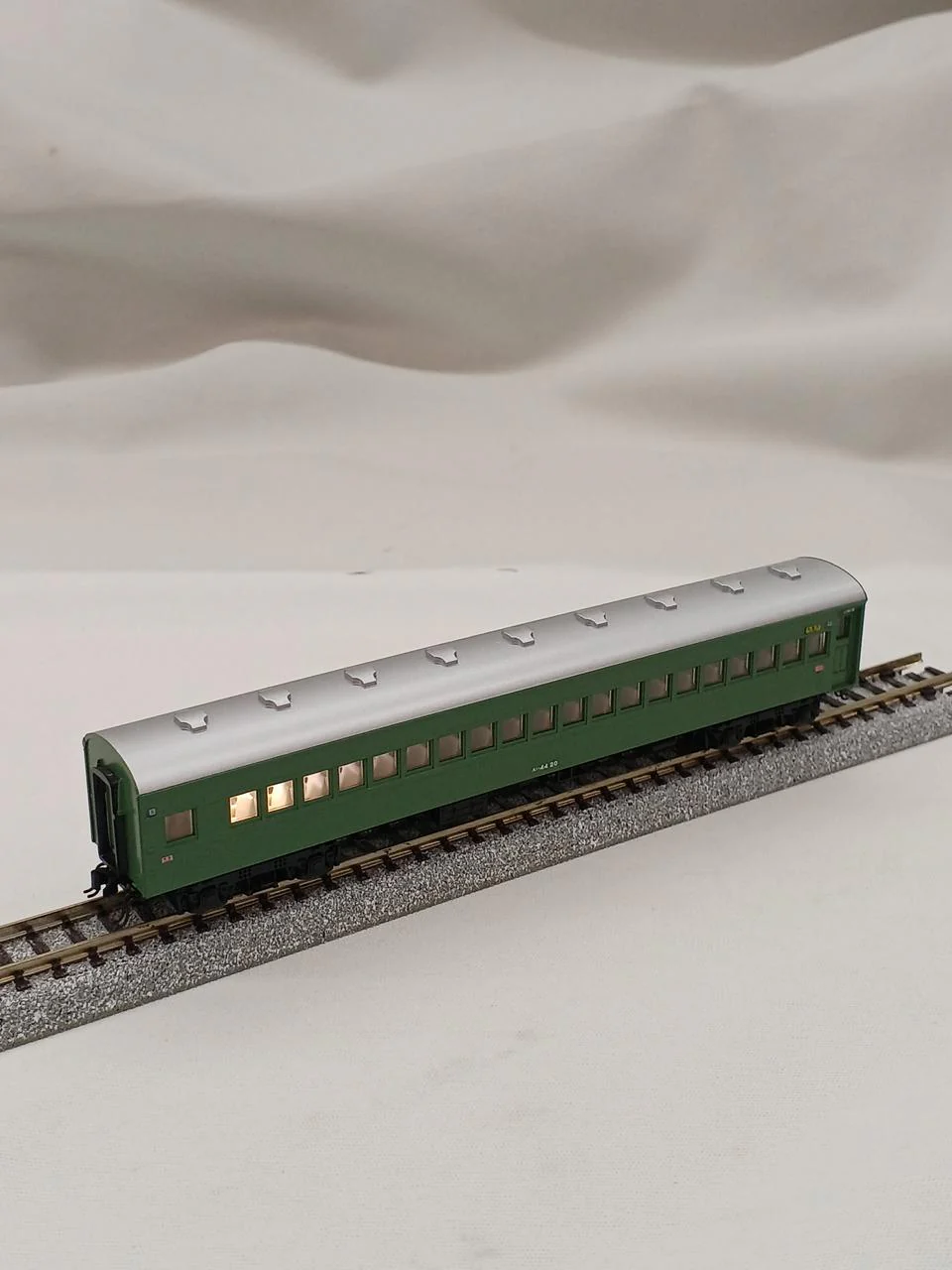 KATO N Gauge 10-234, 10-235 Limited Express Hato Aodaisho - Image 13