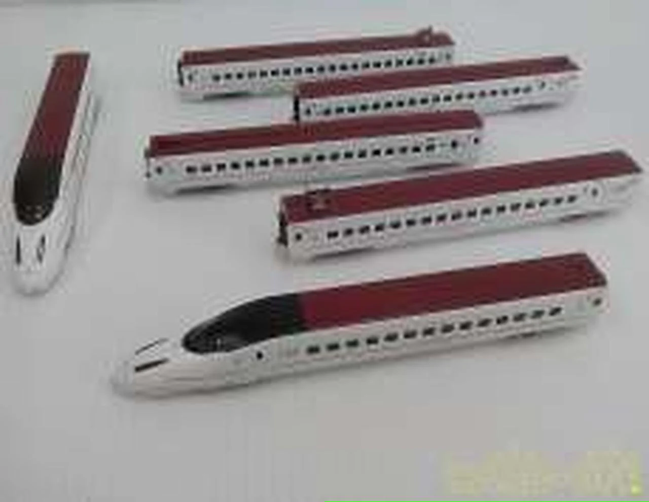 Kato N Gauge 10-491 Kyushu Shinkansen 800 Series Tsubame 6-Car Set - Image 4