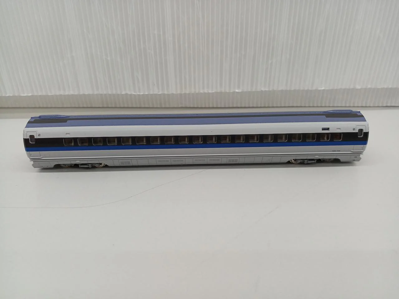 KATO N Gauge 10-510/10-511 500 Series Shinkansen Nozomi 8-Car Set - Image 13
