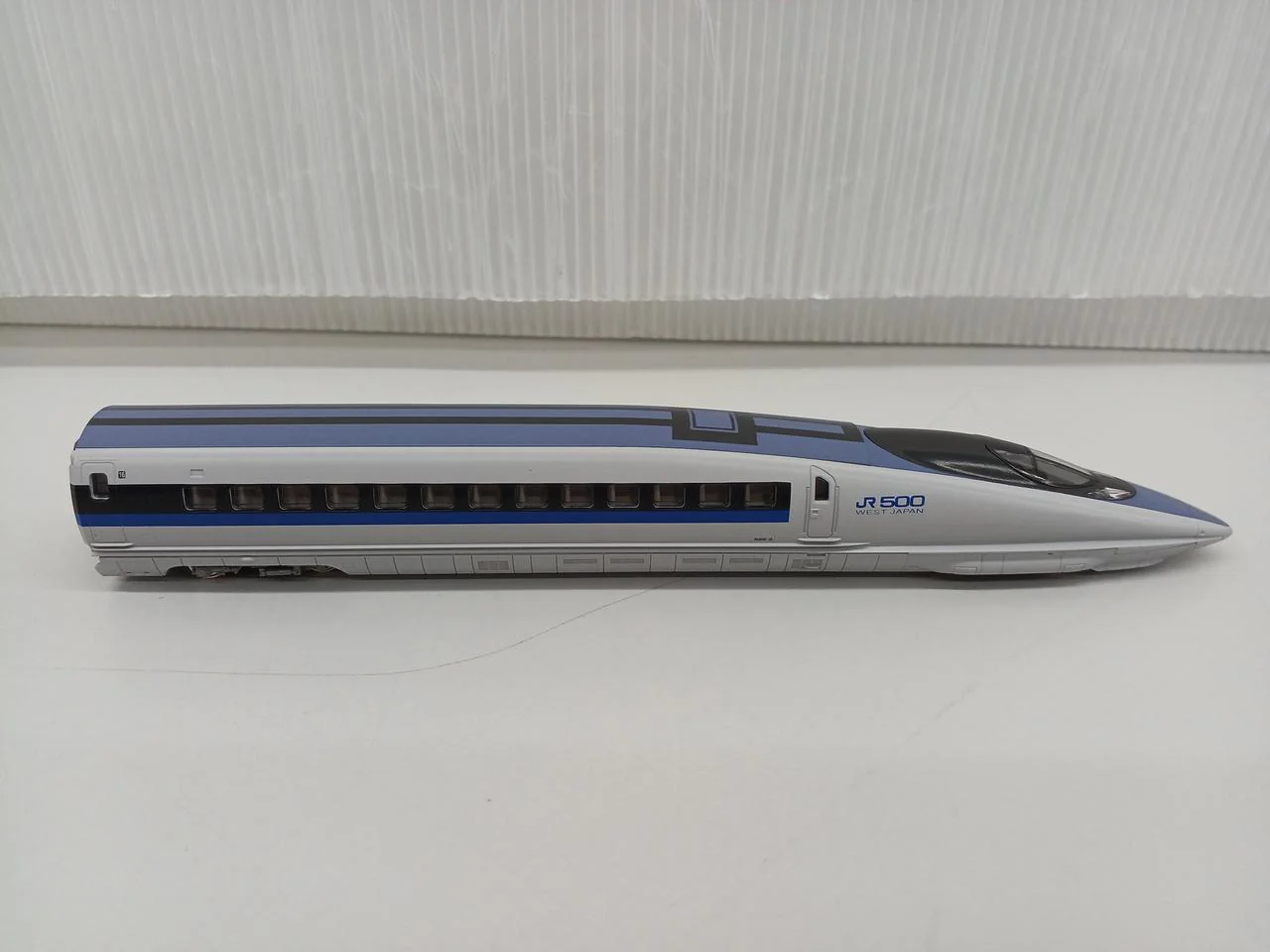 KATO N Gauge 10-510/10-511 500 Series Shinkansen Nozomi 8-Car Set - Image 15
