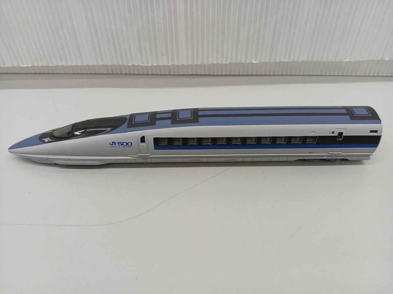 KATO N Gauge 10-510/10-511 500 Series Shinkansen Nozomi 8-Car Set - Image 8