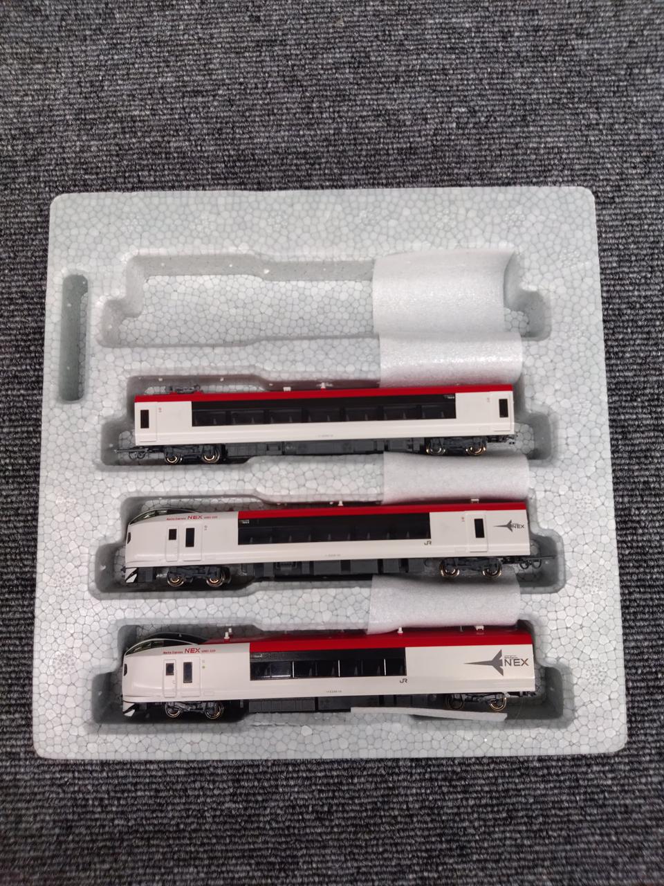 KATO N Gauge 10-847 E259 Series Narita Express - Image 3