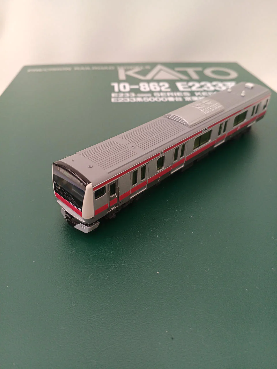 KATO N Gauge 10-862 E223 Series 5000 Subseries Keiyo Line - Image 5