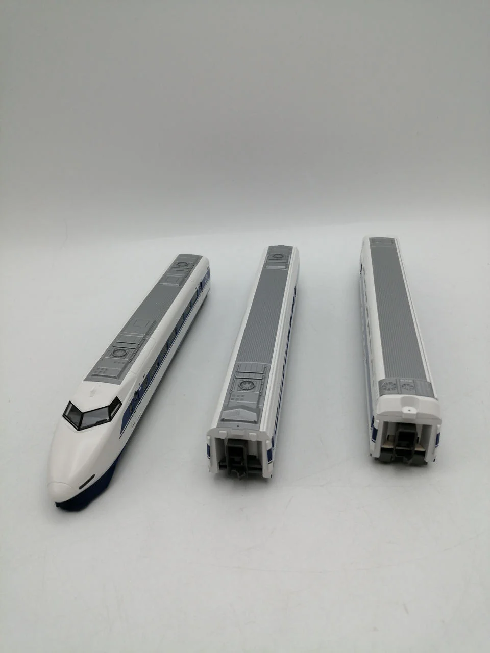 KATO N Gauge 100 Series Shinkansen 'Grand Hikari' - Image 7