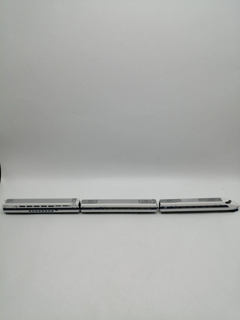 KATO N Gauge 100 Series Shinkansen 'Grand Hikari' - Image 9