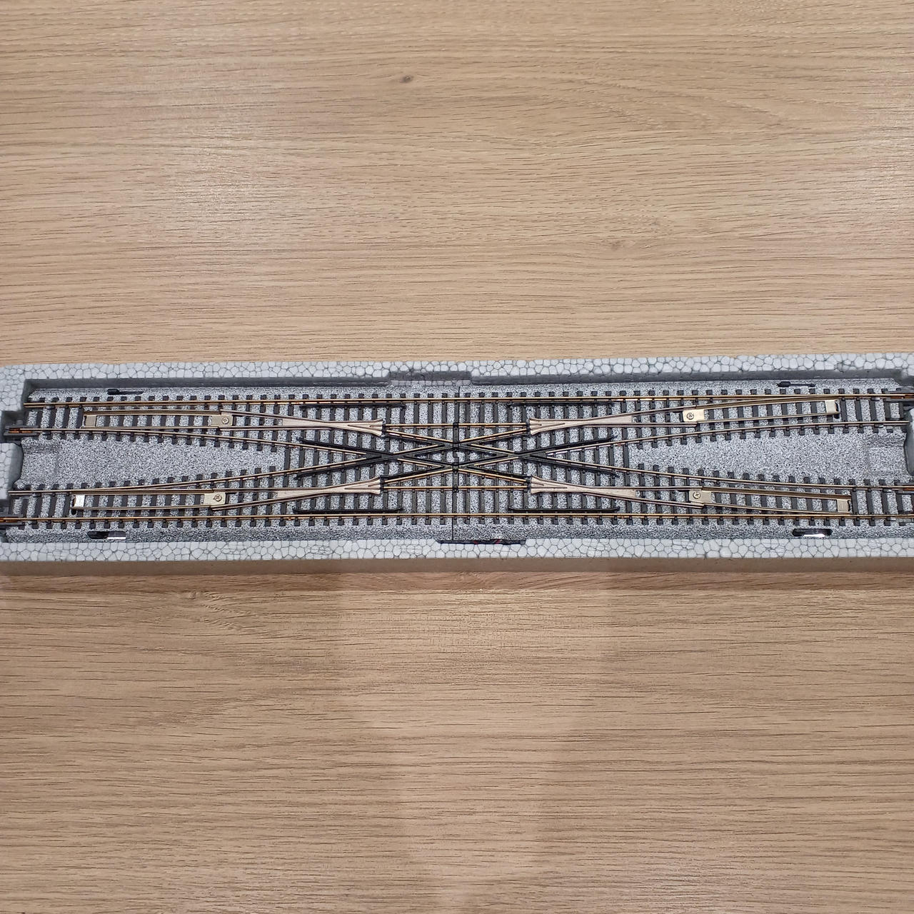 KATO N Gauge 20-210 Unitrack Double Track Double Crossing Point WX310 - Image 4