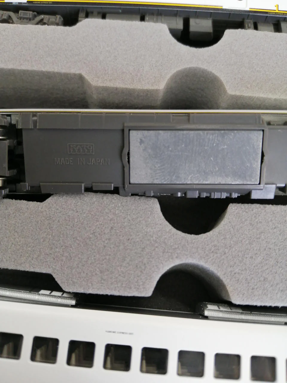 KATO N Gauge 6-Car Set 10-410 885 Series Kamome - Image 5