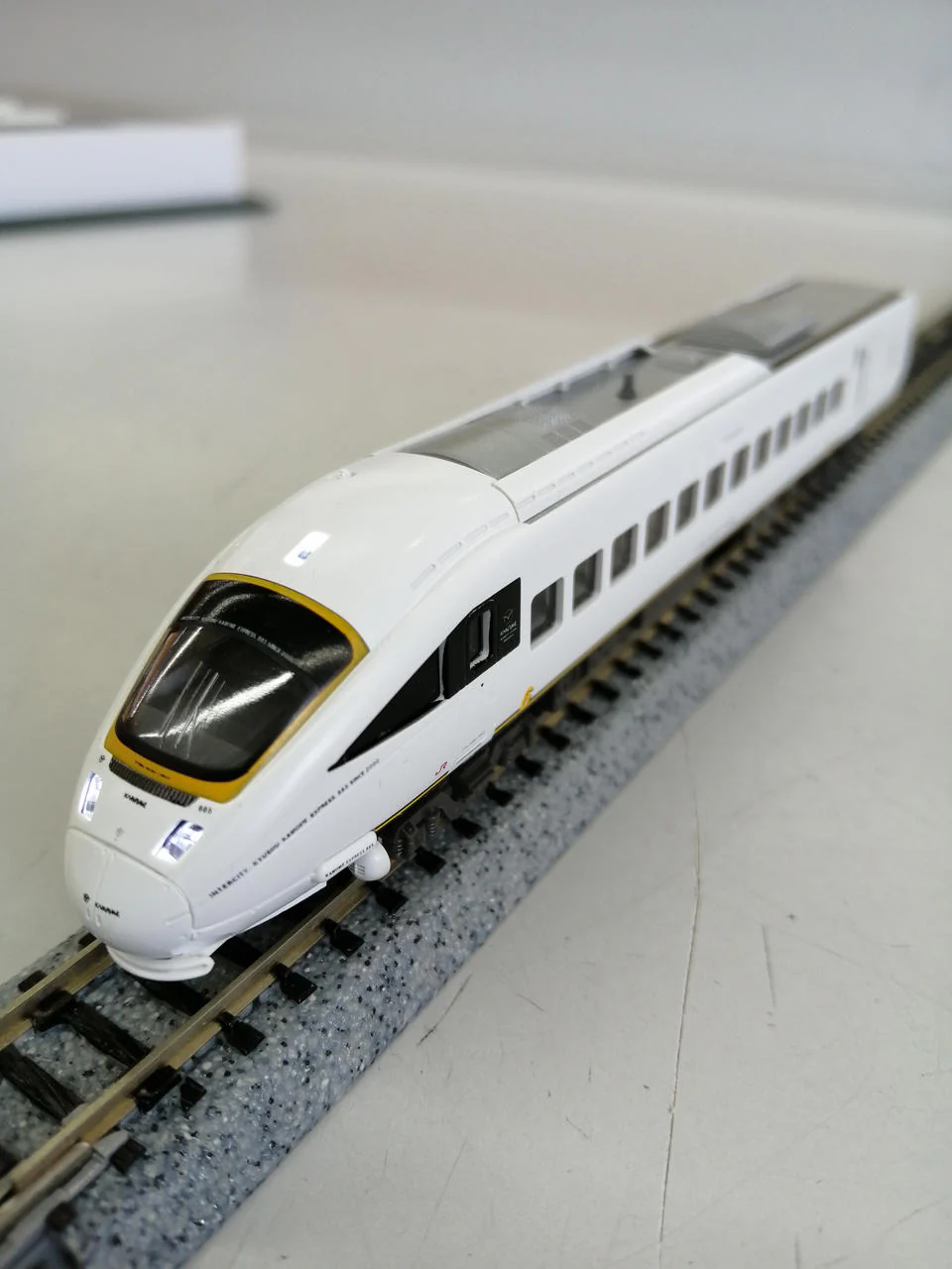 KATO N Gauge 6-Car Set 10-410 885 Series Kamome - Image 9