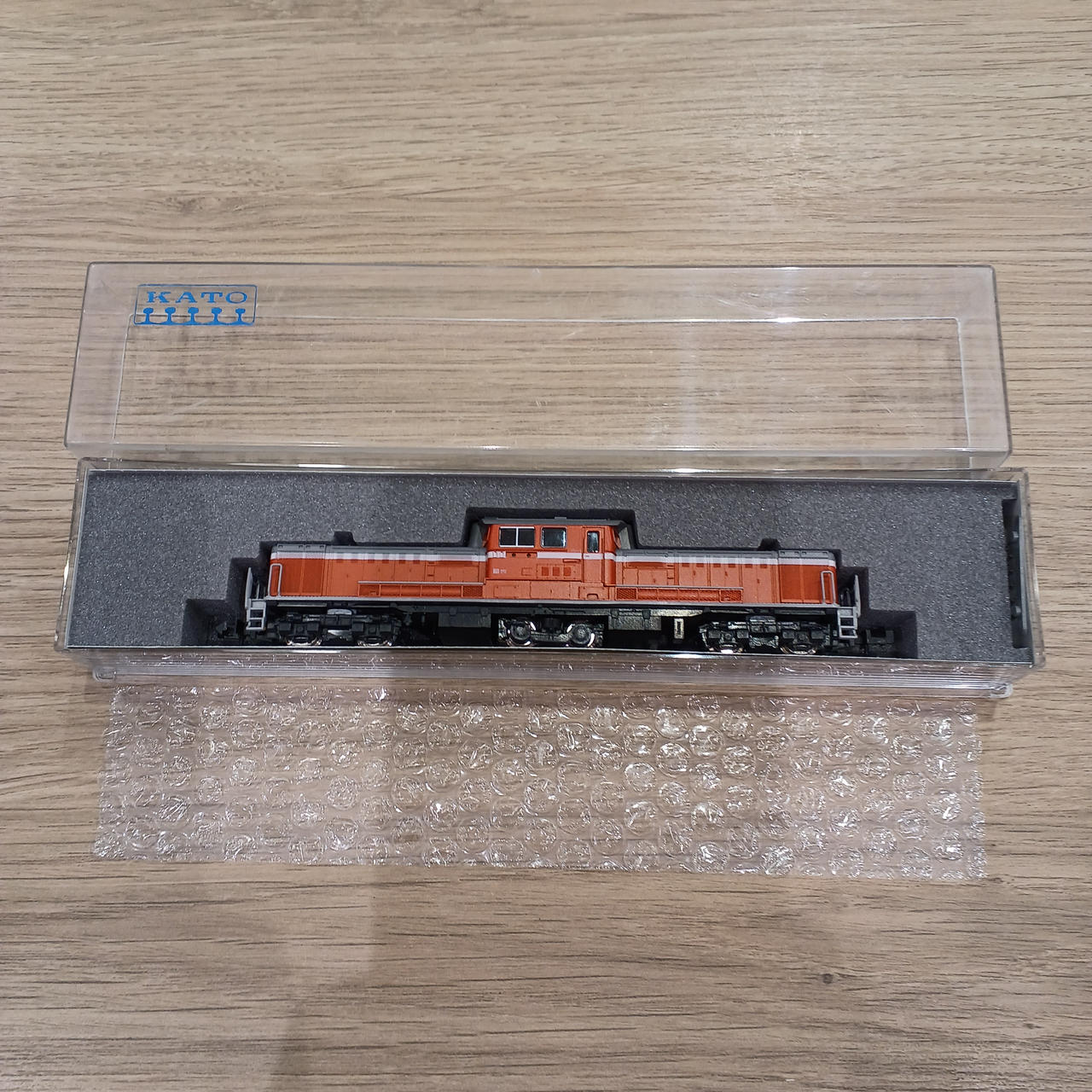 KATO N Gauge 7002 DD51