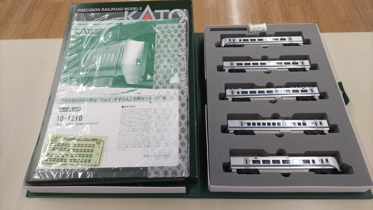 KATO N Gauge 789 Series 1000 Subseries Kamui & Suzuran 5-Car Set