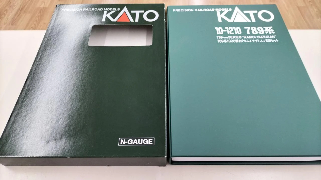 KATO N Gauge 789 Series 1000 Subseries Kamui & Suzuran 5-Car Set - Image 6