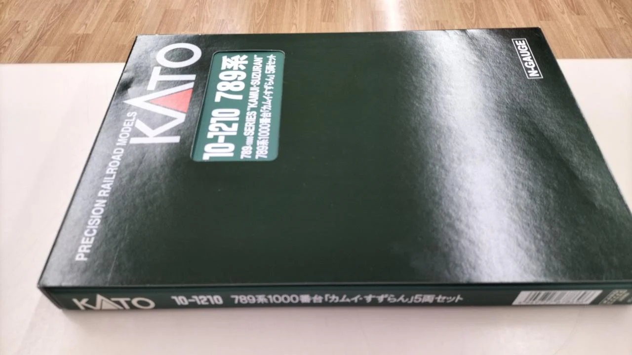 KATO N Gauge 789 Series 1000 Subseries Kamui & Suzuran 5-Car Set - Image 7
