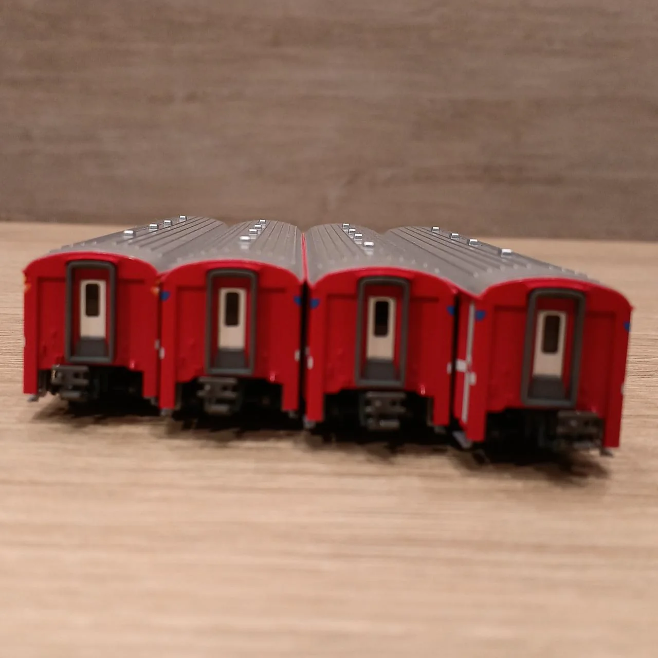 KATO N Gauge Alps Red Passenger Car EWI. 4-Car Set A 10-1413 - Image 3
