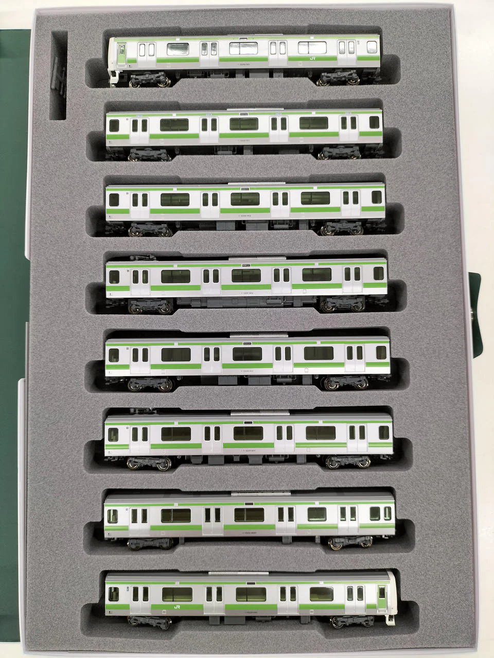 KATO N Gauge E231 Series 500 Subseries Yamanote Line Add-on Set A (4-Car Set) - Image 5