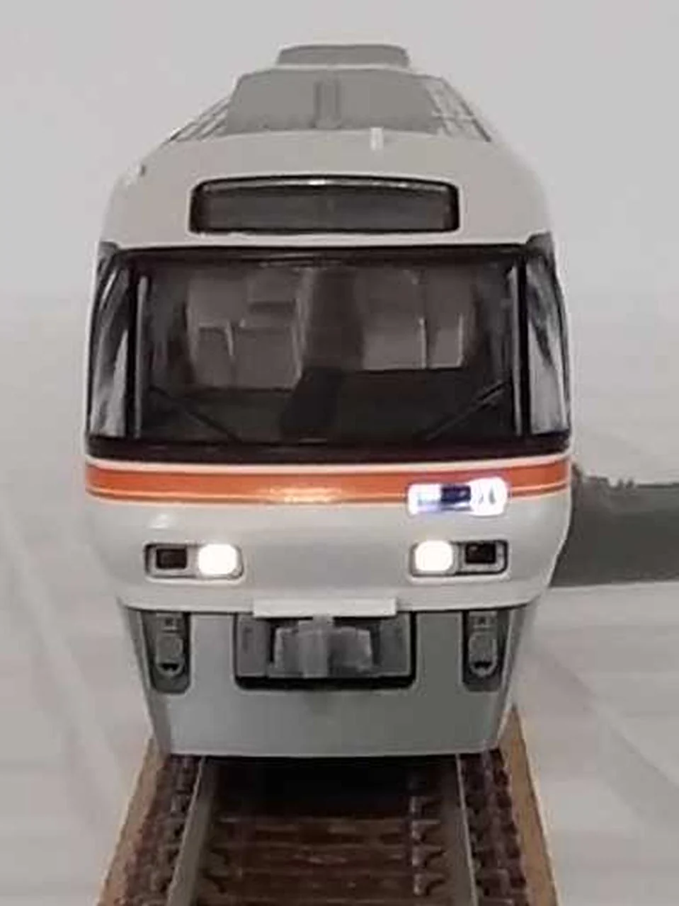 KATO N Gauge KiHa 85 Series 7-Car Set '10-1404' + '10-402' - Image 8
