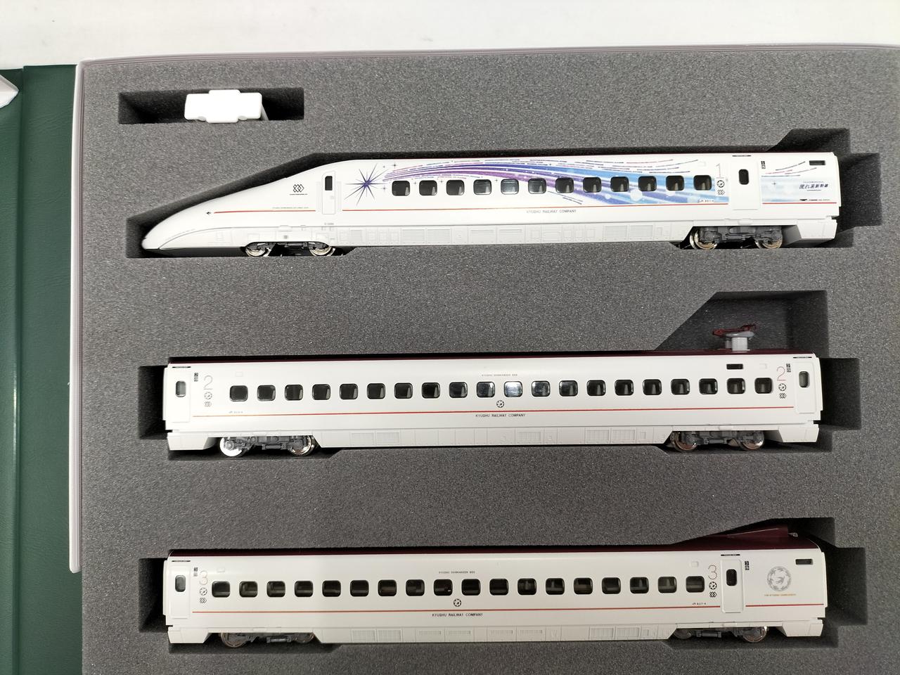 KATO N Gauge Kyushu Shinkansen 800 Series Nagareboshi Shinkansen 10-1729 - Image 7