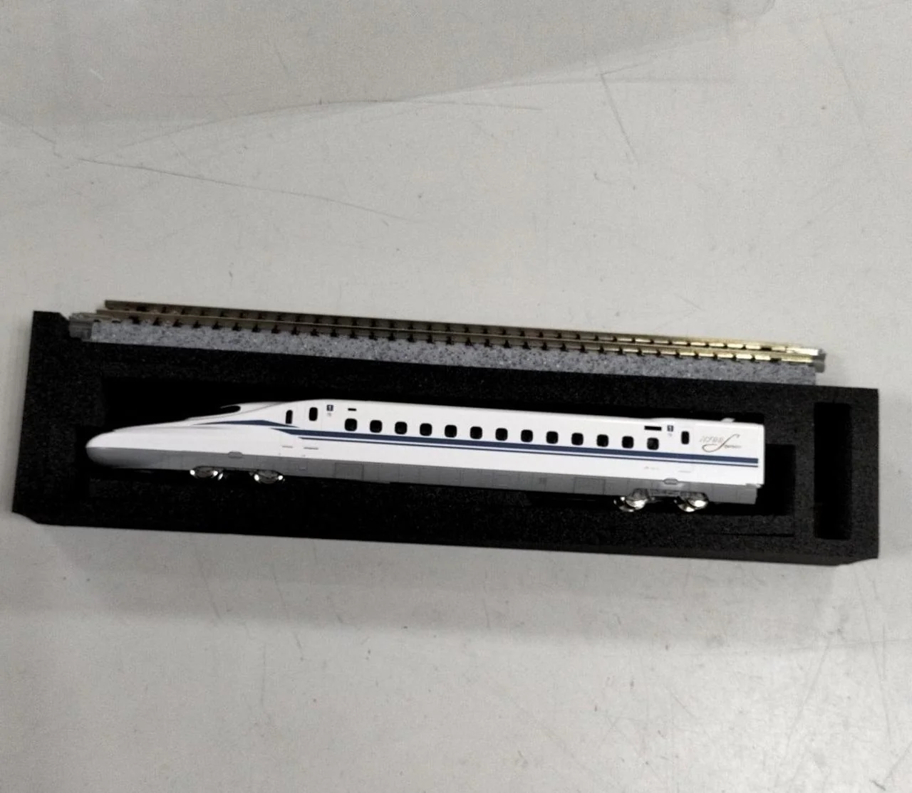 KATO N Gauge N700S Shinkansen 'Nozomi' - Image 4