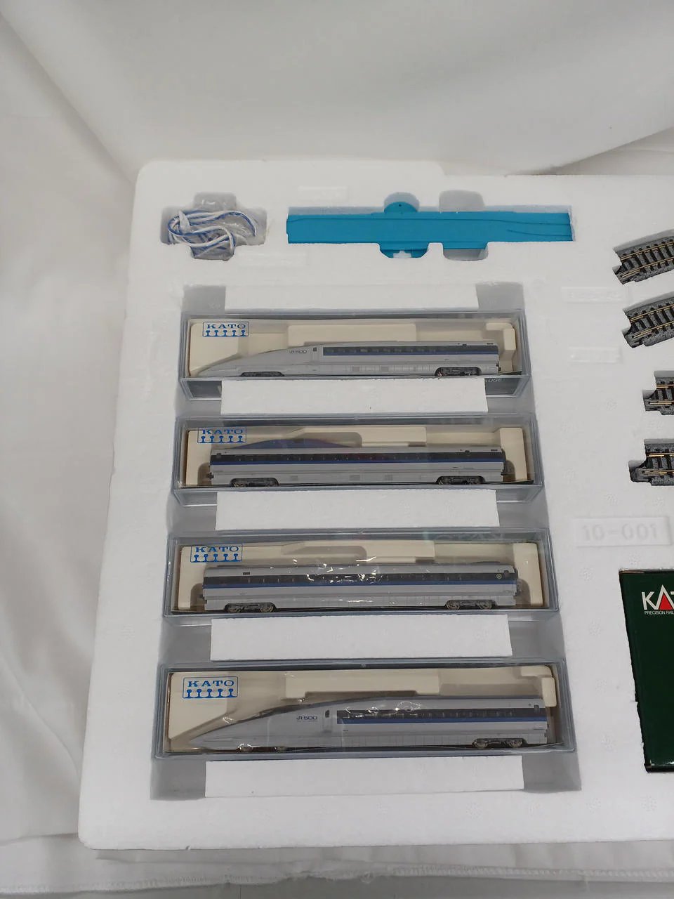 KATO N Gauge Starter Set Special 500 Series Shinkansen [Nozomi] - Image 7