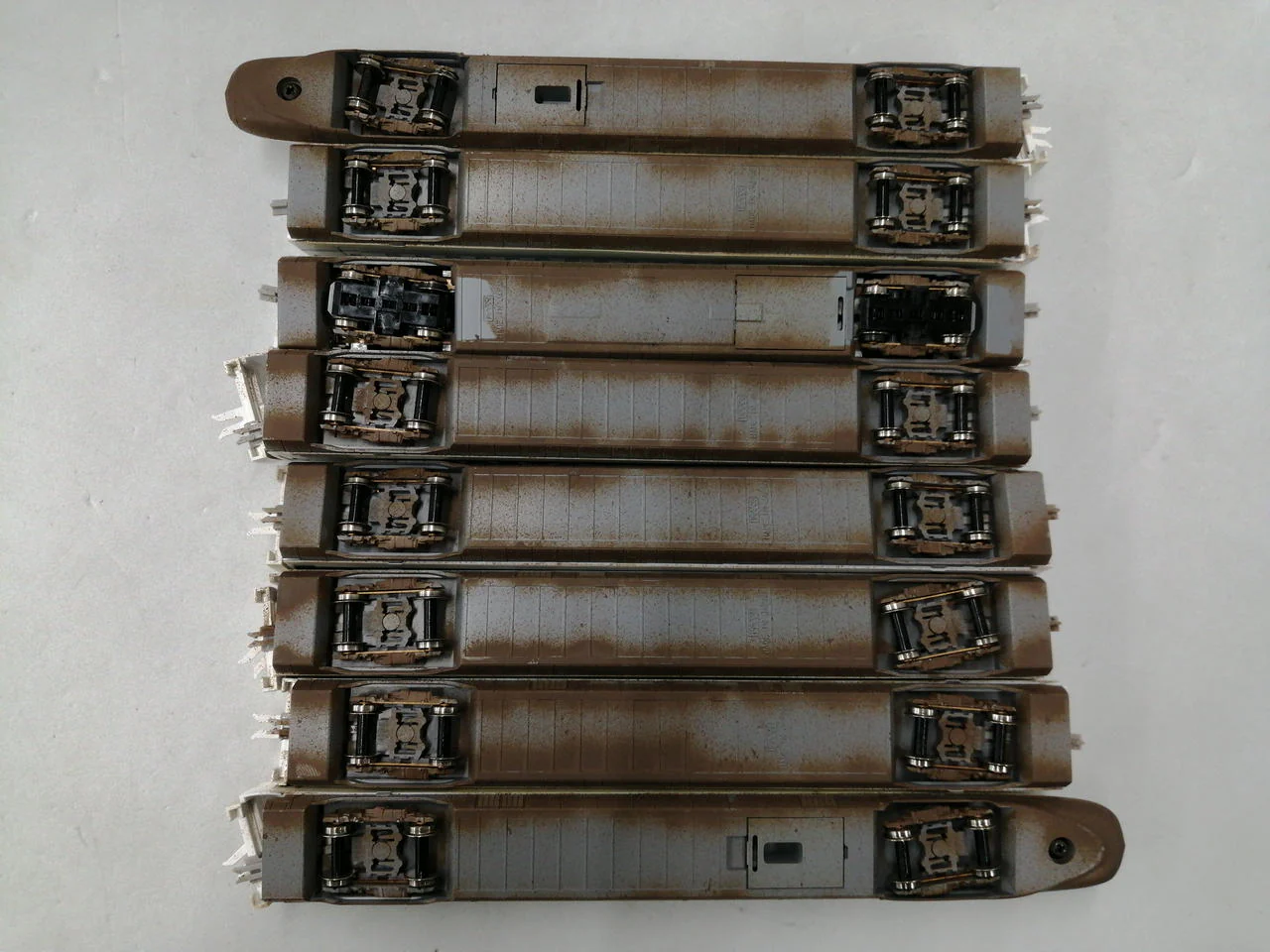 KATO N700 Series 2000 Subseries Shinkansen 8-Car Basic Set N700-2000 - Image 7