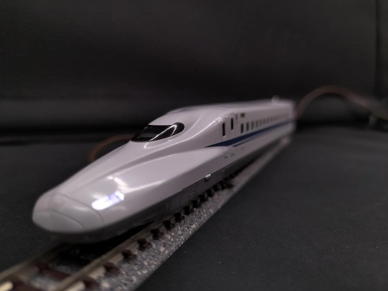 KATO N700 Series Nozomi Basic Set 10-1819 - Image 3