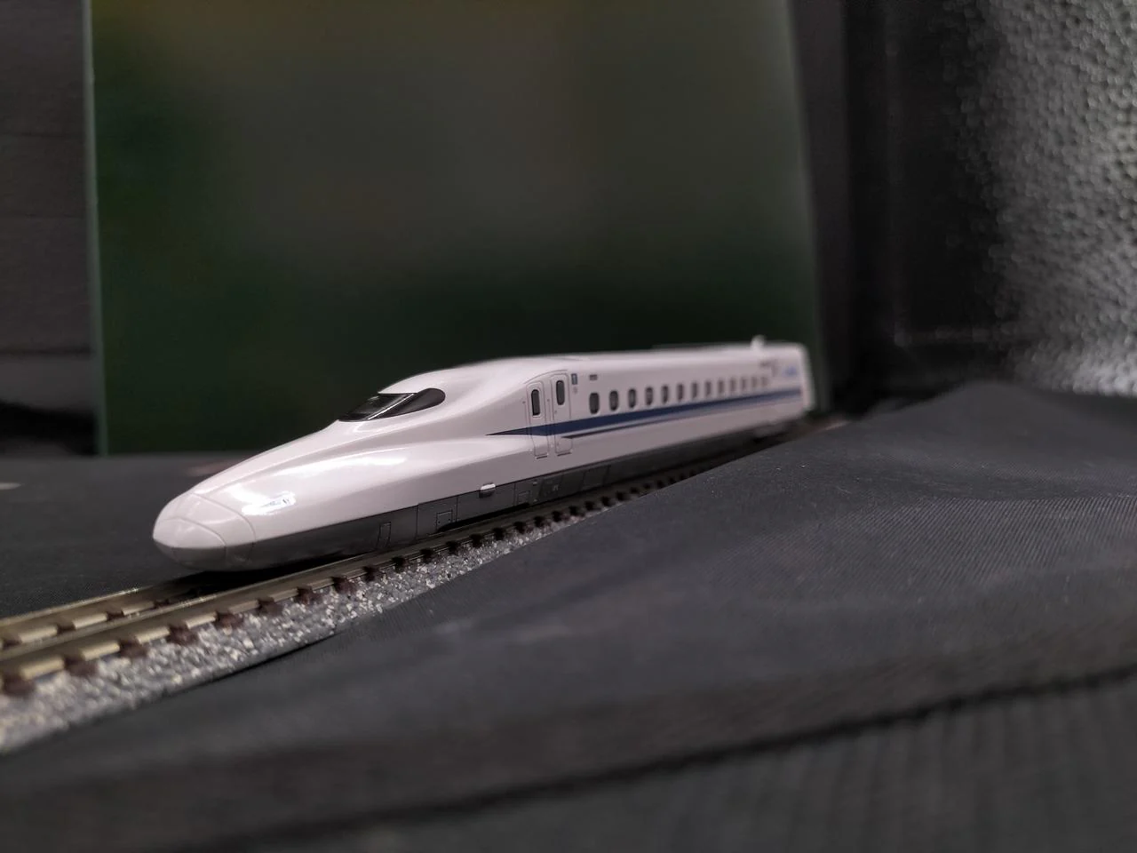 KATO N700 Series Shinkansen 8-Car Basic Set 10-1817