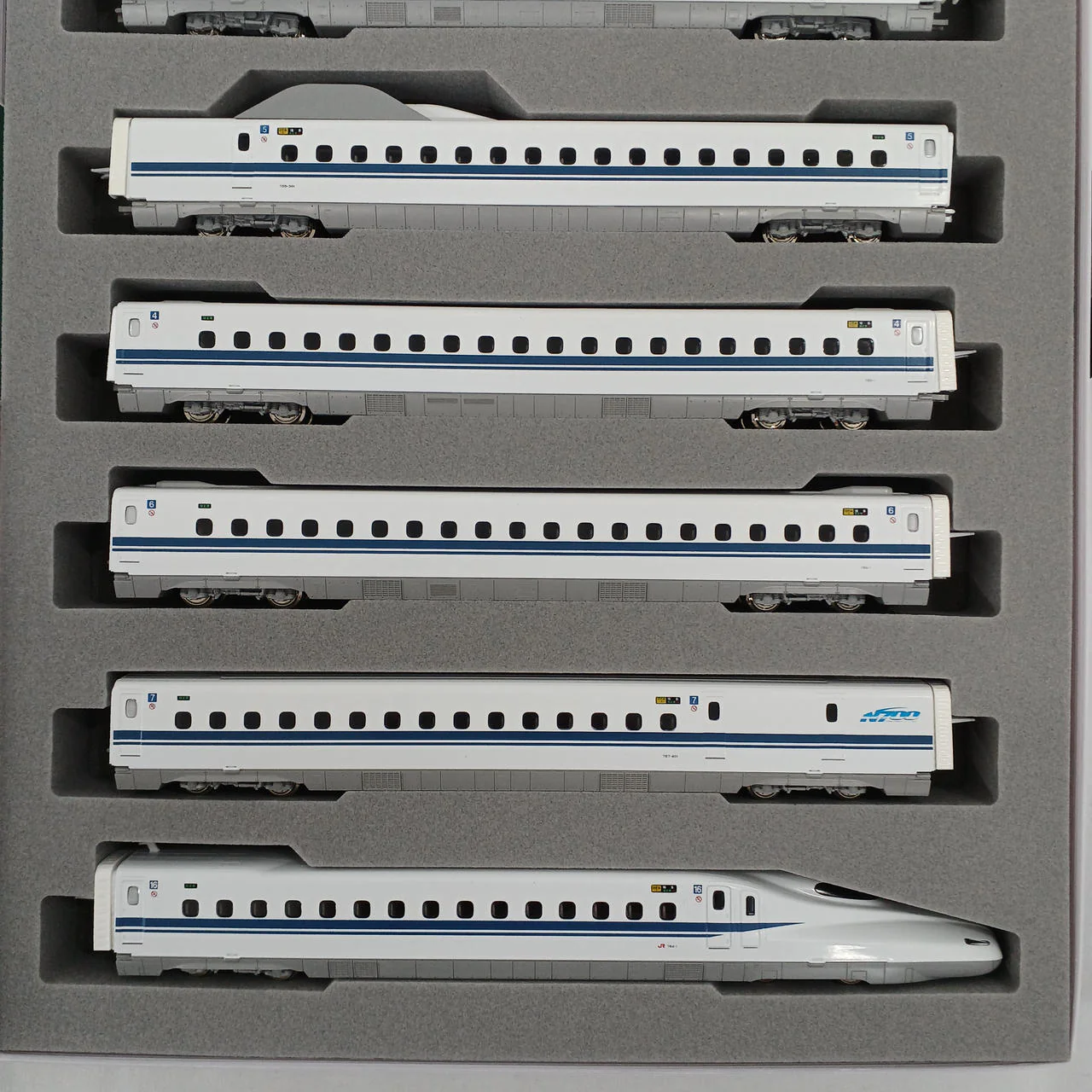 KATO N700 Series Shinkansen 'Nozomi' 4-Car Expansion Set + 4-Car Total 8-Car Set 10-548 - Image 9