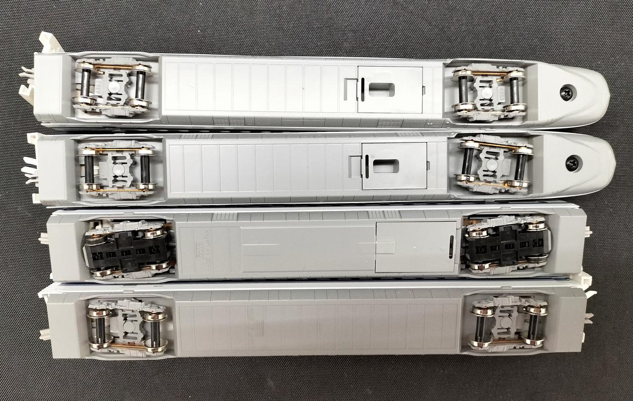 KATO N700 Series Shinkansen Nozomi Basic Add-on Set 10-547, 548, 549 - Image 6