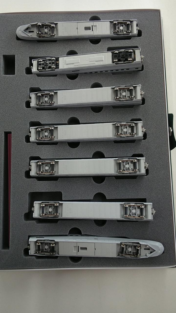KATO Sekisui Metal N Cage E6 Series Shinkansen Komachi Basic Set + Add-on Set 10-1566/10-1567 7-Car Full Set - Image 9