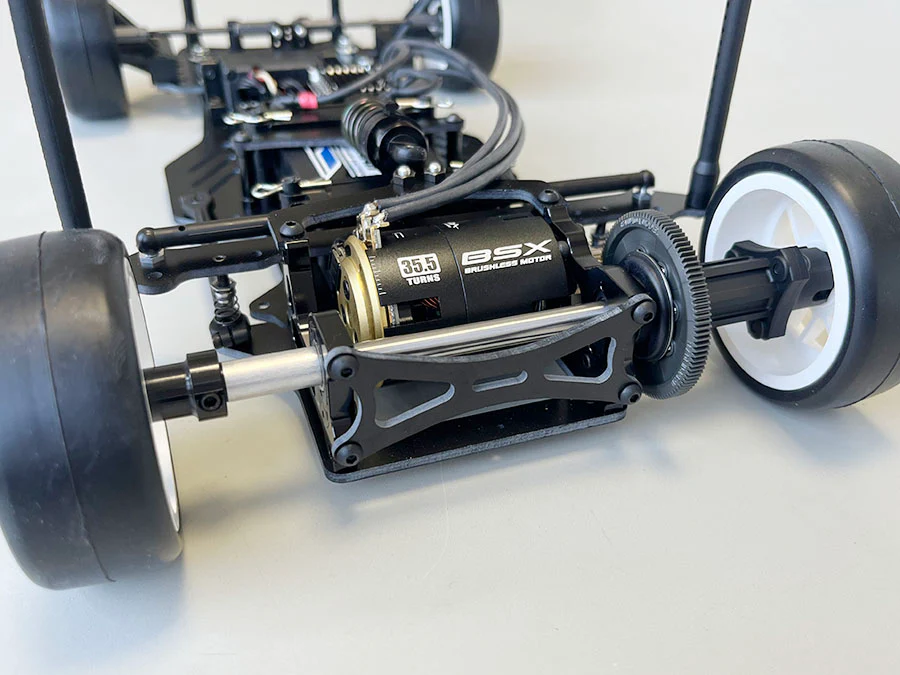 Kawada M5103 M500GT3 Chassis Kit 1/10 DD Car FRP Chassis (TC Rubber Tires) - Image 9