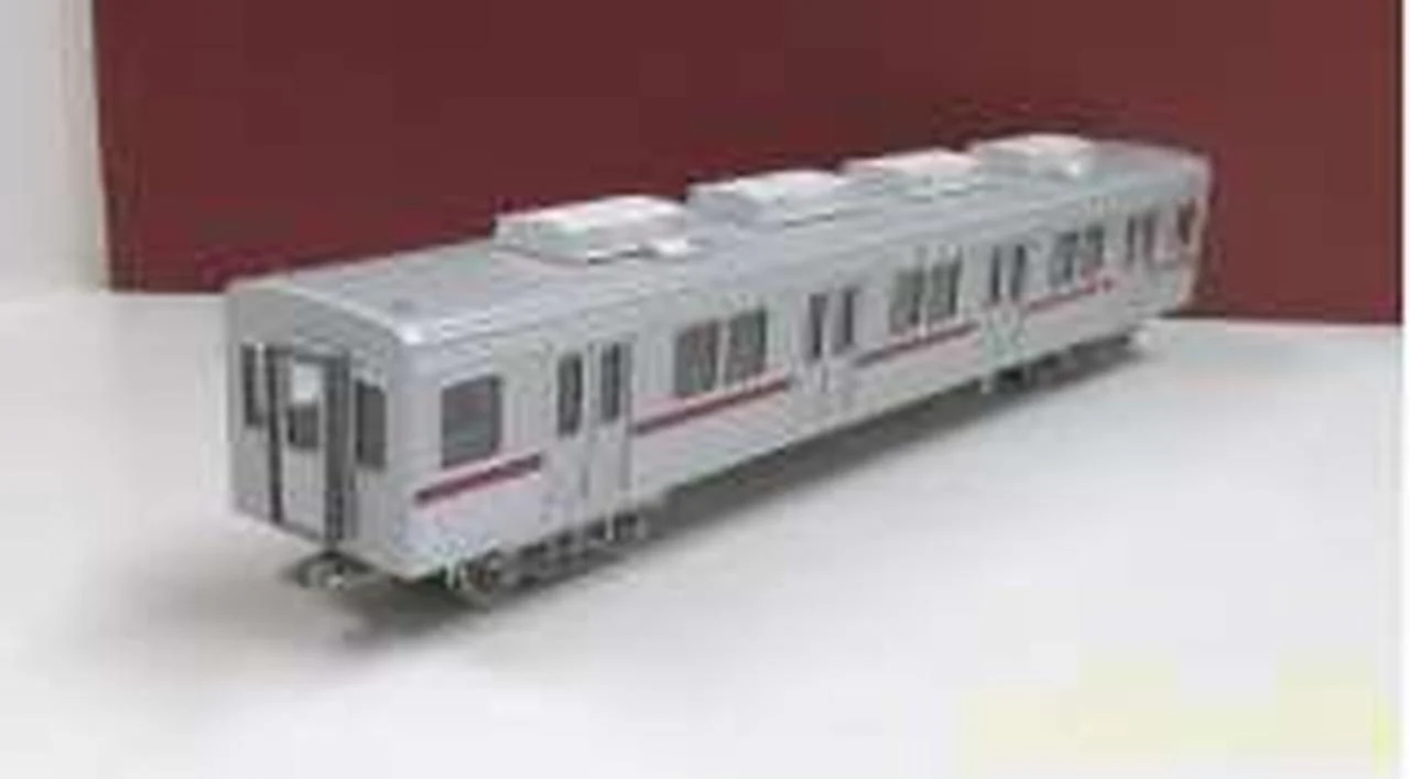 KTM Tobu 10000 Series 1st & 2nd Batches, Mid-4 Car Set B - Image 6