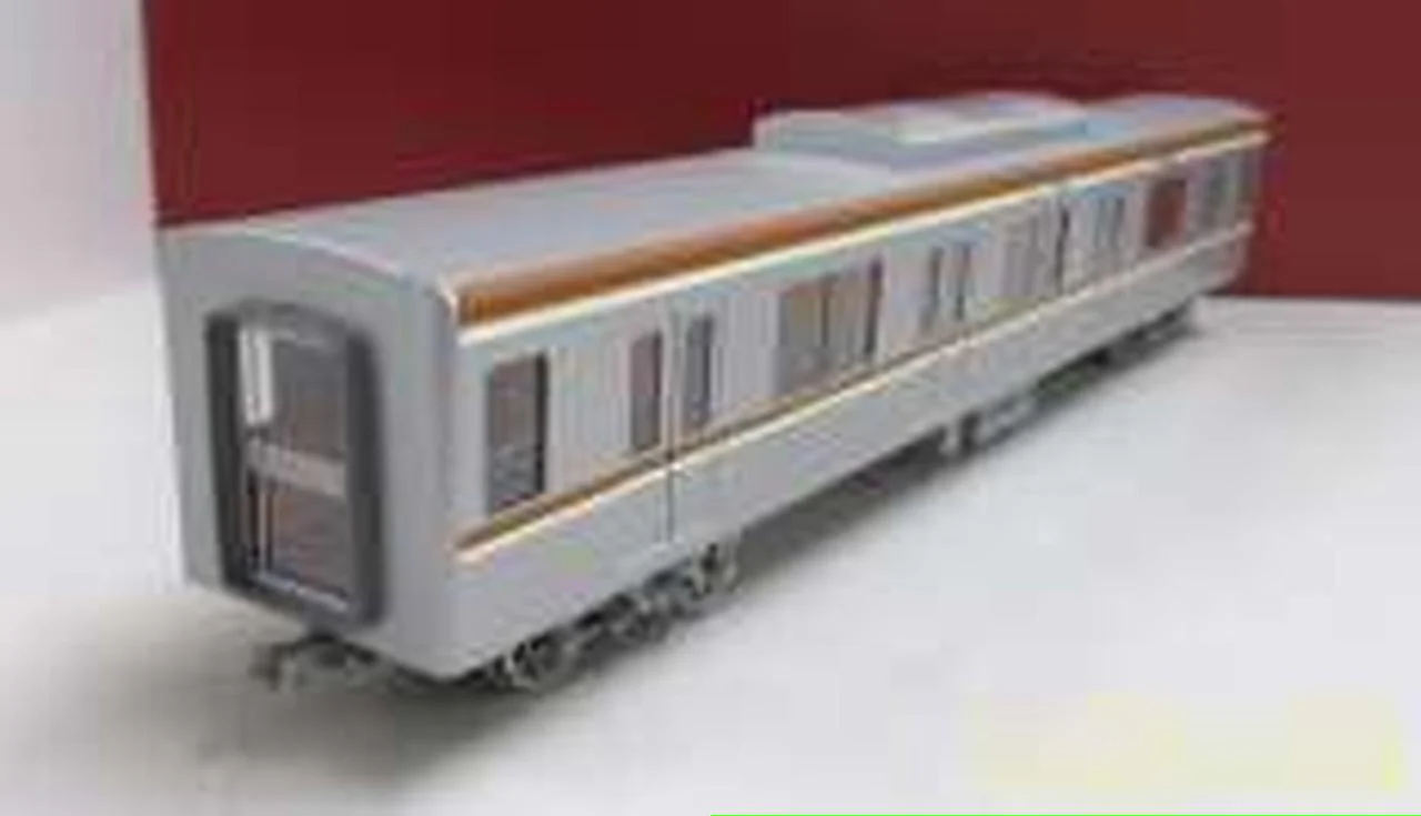 KTM Tokyo Metro 10000 Series 1st Batch Mid-4-Car Set B - Image 11
