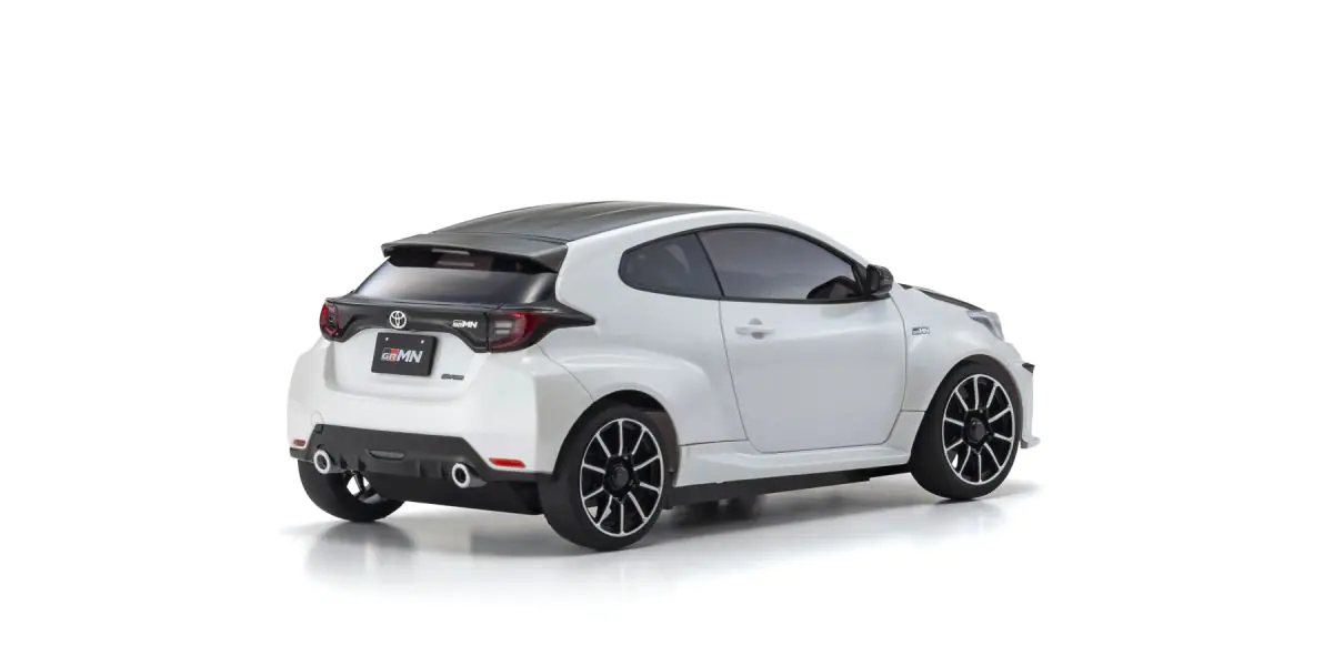 Kyosho 32648PW MINI-Z AWD Toyota GRMN YARIS Rally PACKAGE Platinum White Pearl Mica - Image 3
