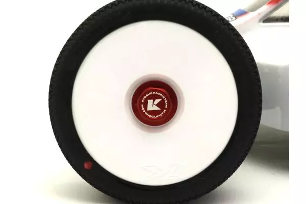 Kyosho IFW649R Wheel Nuts (Red/4 pieces/Flange Cap/Serration) - Image 3