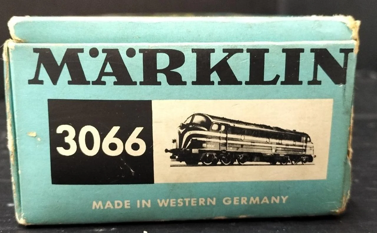 MARKLIN train 3066 DIESEL LOCOMOTIVE - Image 4