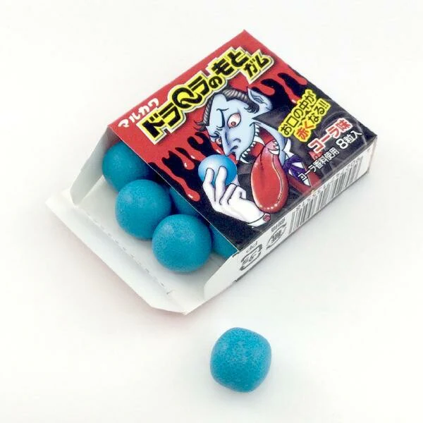 Marukawa Dora Q La's Dracula Gum, 1 box (18 packs) - Image 2