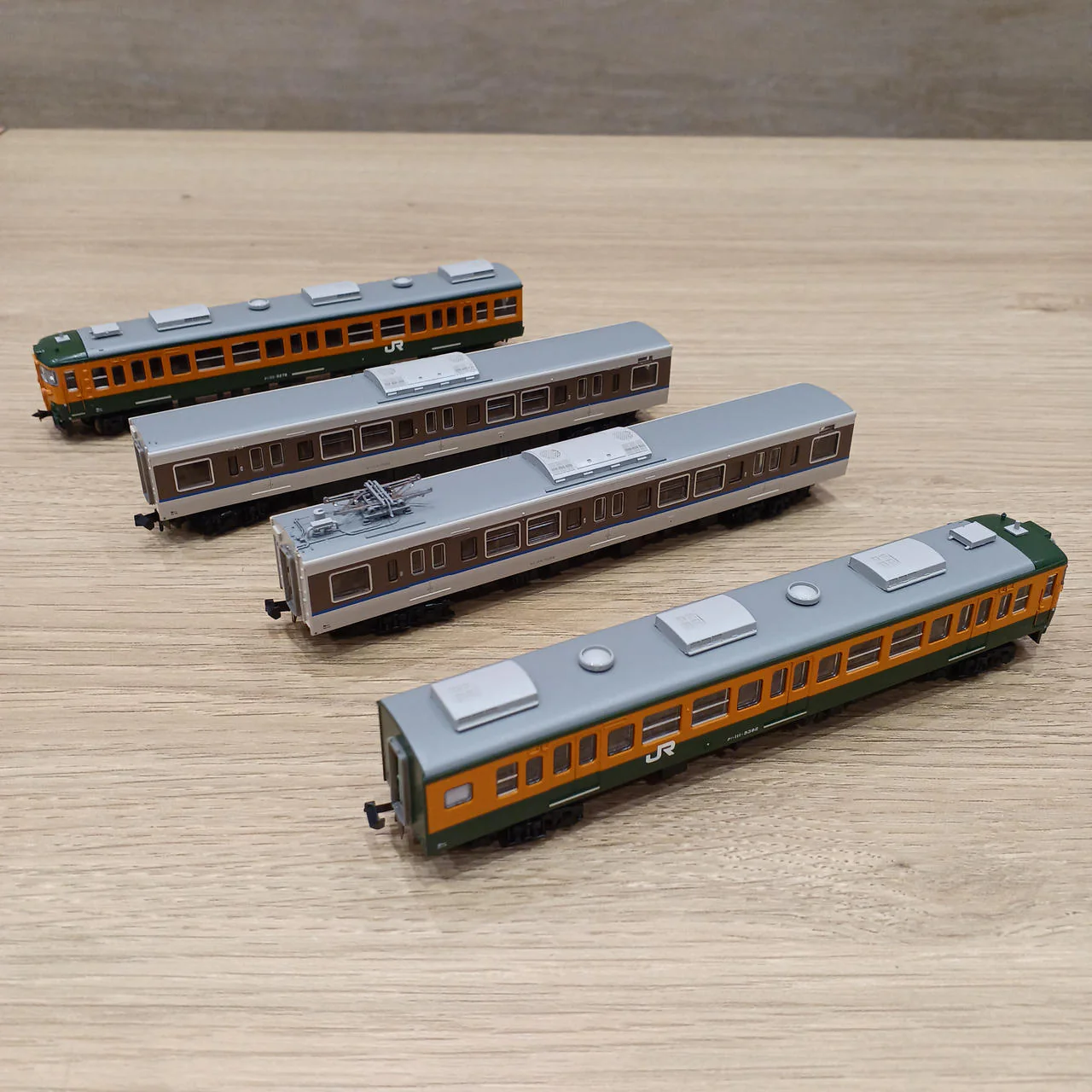 MICRO ACE N Gauge A-9571 Series 113 Aboshi General Rolling Stock Depot F6 Set 4-Car Set - Image 4