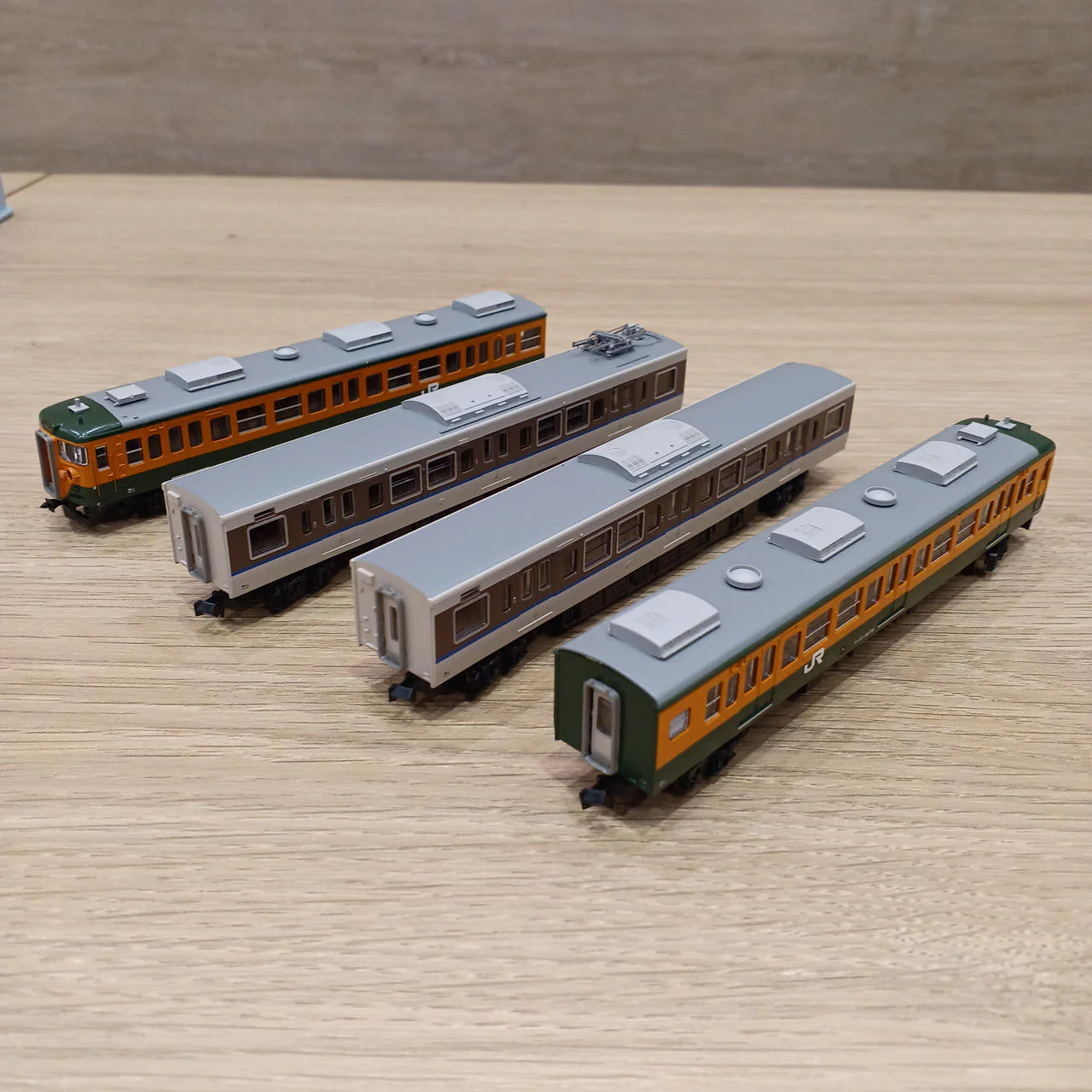 MICRO ACE N Gauge A-9571 Series 113 Aboshi General Rolling Stock Depot F6 Set 4-Car Set - Image 5