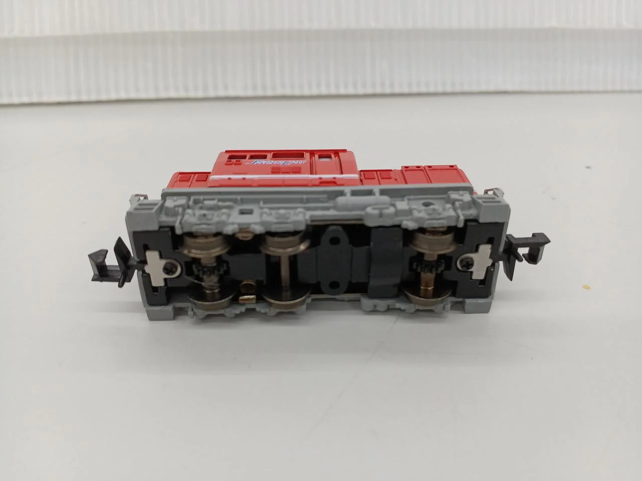MICRO ACE N Gauge A1048 C-Type Diesel Locomotive - Image 16