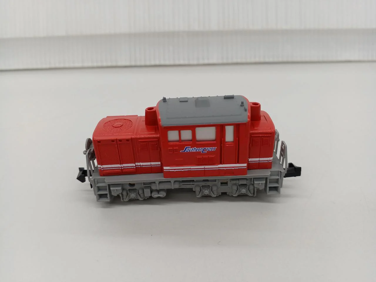 MICRO ACE N Gauge A1048 C-Type Diesel Locomotive - Image 7