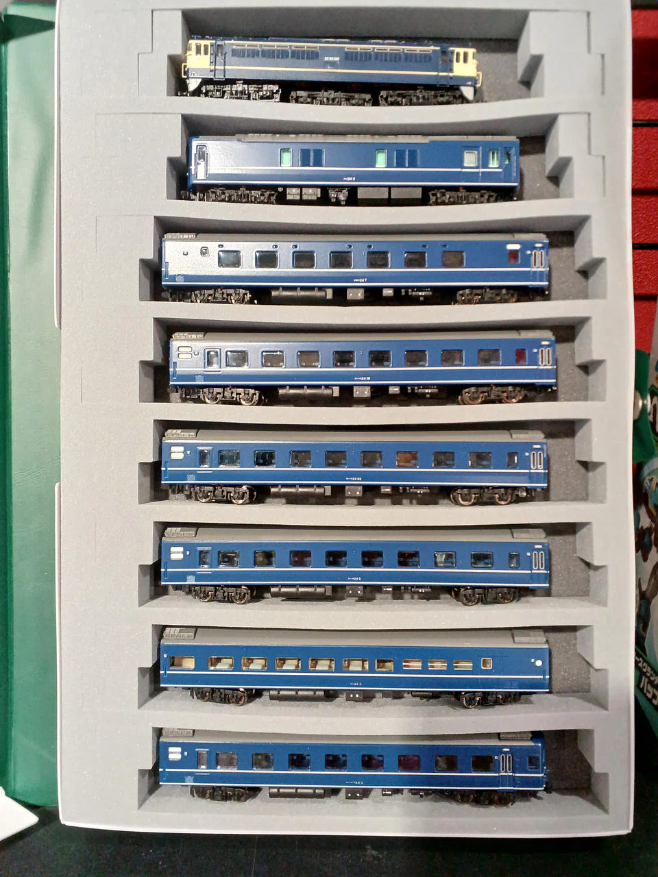 MICRO ACE N Gauge JNR 24 Series 24 Limited Express 'Fuji' 15-Car Set - Image 3