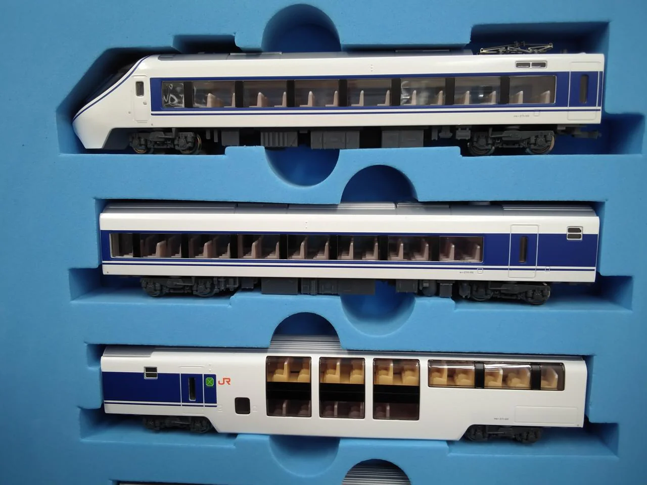 Microace 371 Series Limited Express 'Asagiri' 7-Car Set A-1070 - Image 5