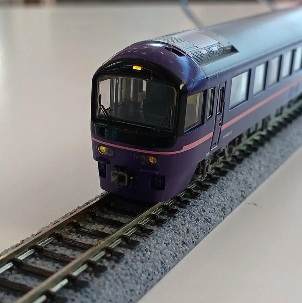 Microace A-2270 485 Series Tatami Train 'Hana' 6-Car Set - Image 15