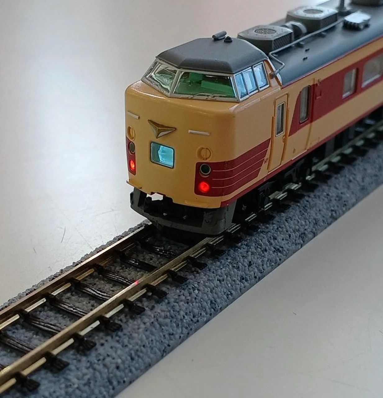 Microace N Gauge Limited Express Color Limited Express Shiosai 8-Car Set - Image 15